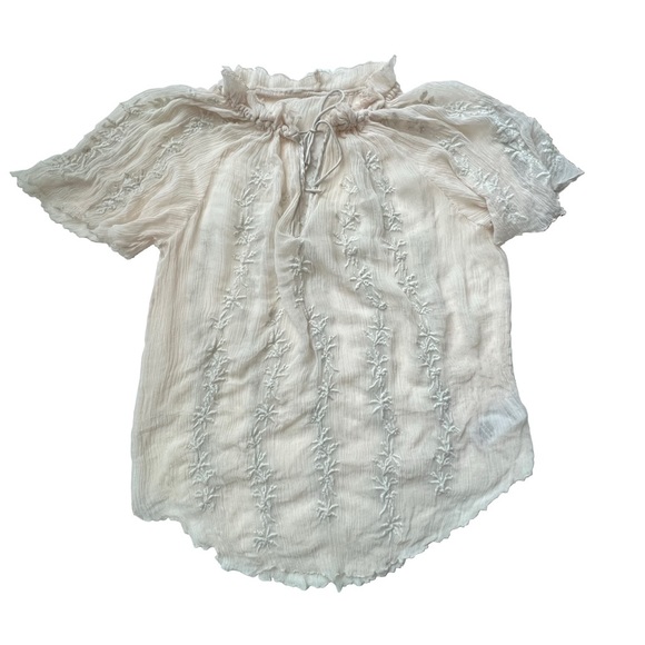 Cream viscose blouse. No tags. Good used condition - Picture 1 of 3